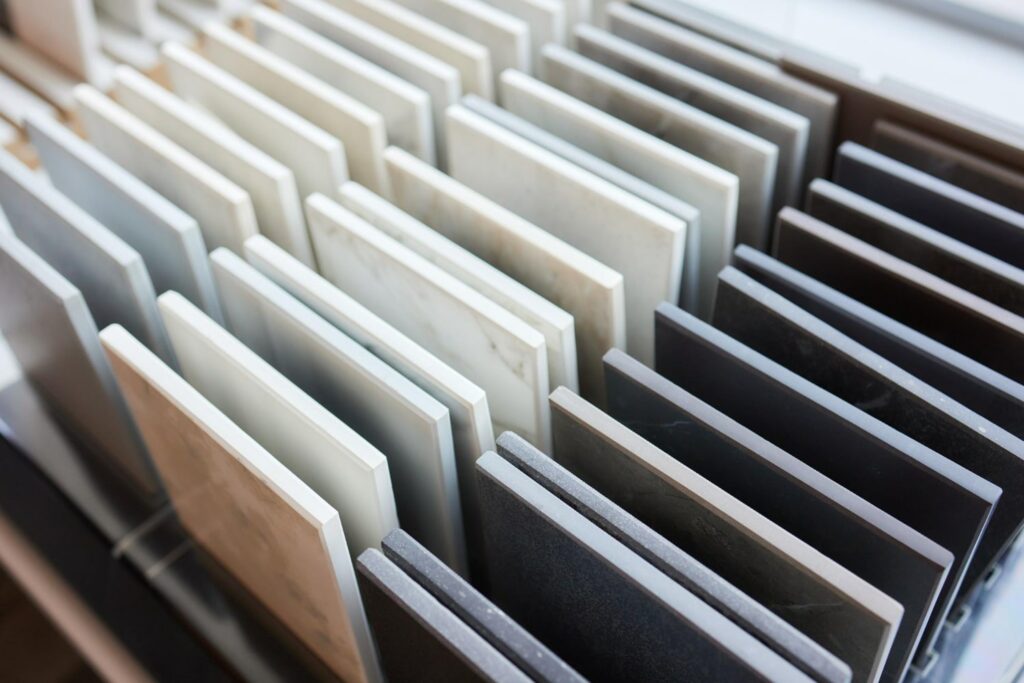 Baldosas y pavimentos cerámicos y de hormigón